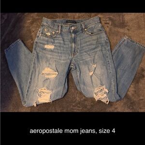 Aeropostale mom jeans Size 4